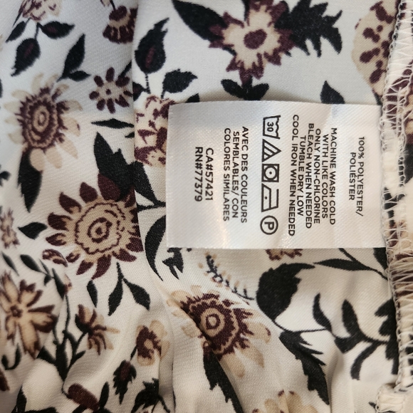 Ann Taylor, size medium, winter white - Picture 5 of 5